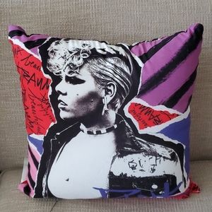 P!nk Beautiful Trauma tour pillow